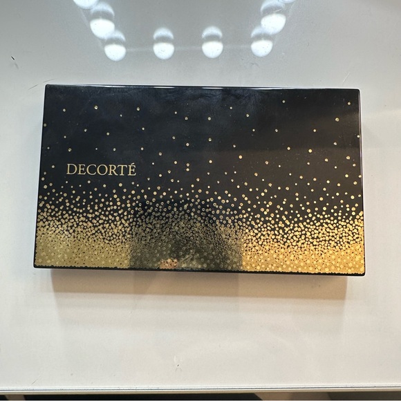 DECORTE Holiday Limited Edition Eyeshadow Quads 00 - Picture 3 of 3